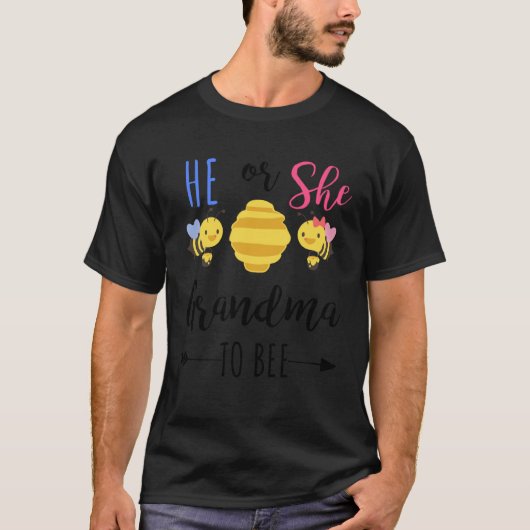 He or she grandma to bee Expecting grandmother Tシャツ (正面)