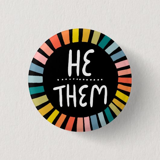 HE/THEMレインボーハンドレットプライド 缶バッジ (正面)