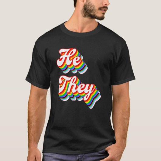He They Pronouns LGBTQ Pride Rainbow Tシャツ (正面)