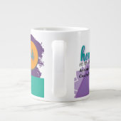 Hear, Their, and Everywear – Alfa Sity Homophones ジャンボコーヒーマグカップ (裏面)