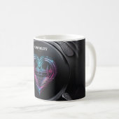 Heart Beats Mug – Pulsing Love in Motion コーヒーマグカップ (正面右)