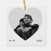 Heart Cutout Photo Ornament – Minimal B&W セラミックオーナメント (正面)
