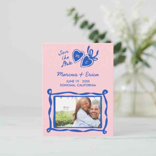 Heart Locket Custom Photo Initials Save the Date ポストカード (スタンド正面)