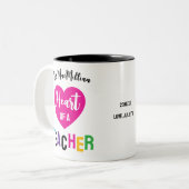 Heart of a Teacher Gift Pink Black Script ツートーンマグカップ (正面左)