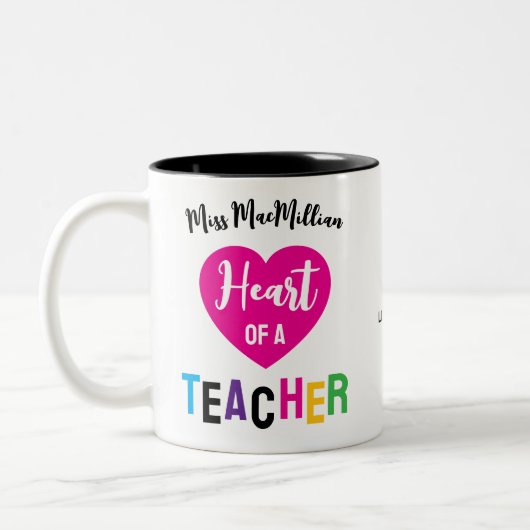 Heart of a Teacher Gift Pink Black Script ツートーンマグカップ (左)