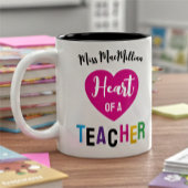 Heart of a Teacher Gift Pink Black Script ツートーンマグカップ