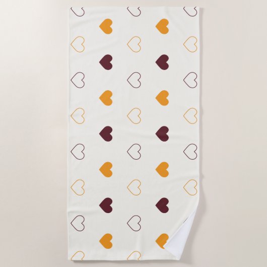 Heart Pattern with Orange & Brown Hearts ビーチタオル (正面)