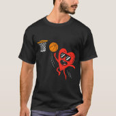Heart Playing Basketball Cute Valentines Day Srts  Tシャツ (正面)