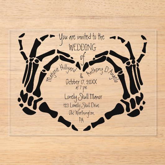 Heart Shaped Skeleton Hands Creepy Goth Wedding アクリル招待状 (正面)