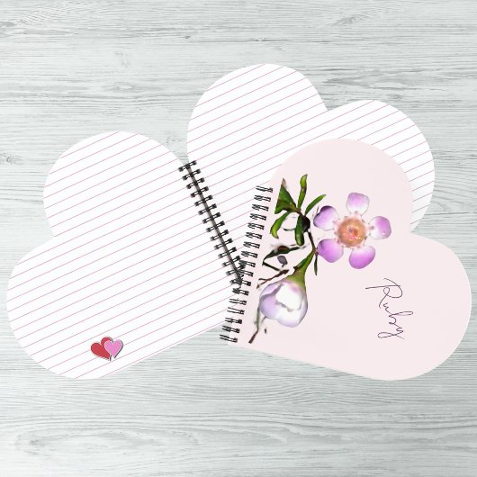 Heart Shaped Wax flower ノートブック