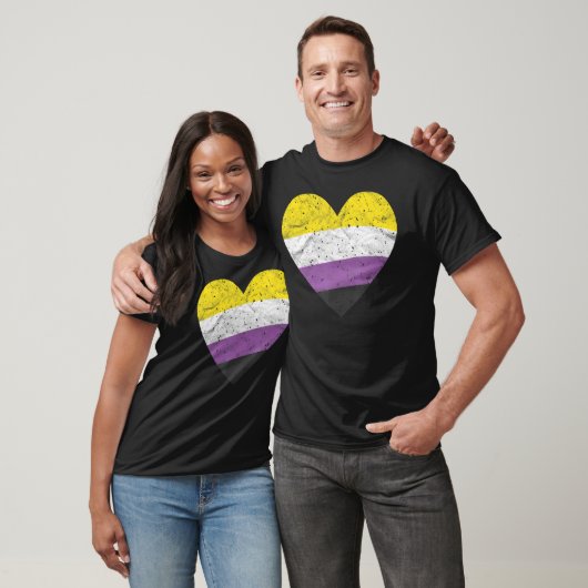 Heart with Non Binary Flag   Nonbinary Pride Month Tシャツ (ユニセックス)