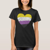 Heart with Non Binary Flag Nonbinary Pride Month Tシャツ (正面)