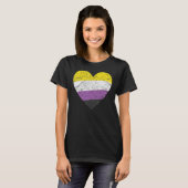 Heart with Non Binary Flag Nonbinary Pride Month Tシャツ (正面フル)