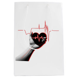 Heartbeat Love Design – Hand Holding Heart  ミディアムペーパーバッグ