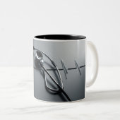 Heartfelt Sips:ナースとDoc用の聴診器マグ ツートーンマグカップ (正面右)