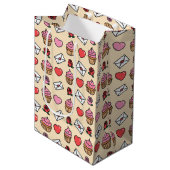 Hearts and Cupcakes Wrapping Paper ミディアムペーパーバッグ (正面アングル)