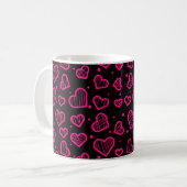 Hearts Seamless Pattern on Black Background コーヒーマグカップ (正面左)
