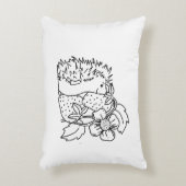 Hedgehog and Strawberries アクセントクッション (正面(垂直))