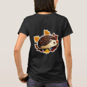 Hedgehog Cozy Forest Life Tシャツ (裏面)