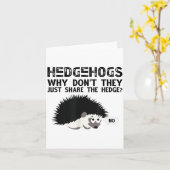 Hedgehogs, Why Don't They Just Share... Funny Hedg カード (黄色い花)