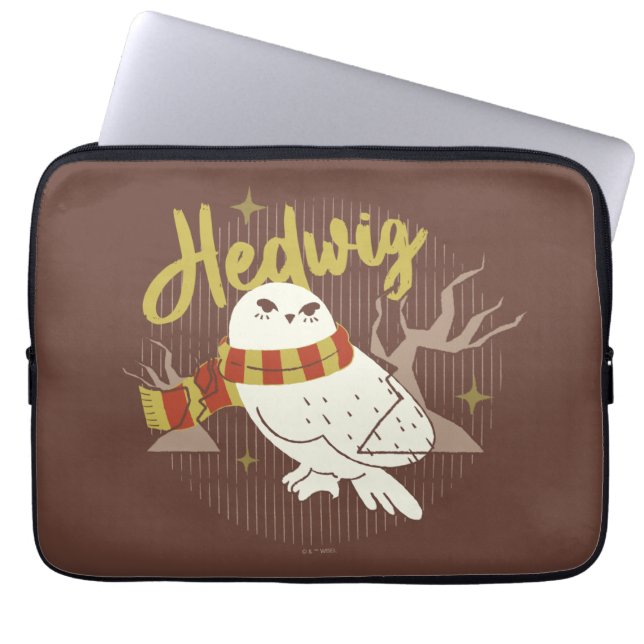 Hedwig Whimsical Forest Drawing ラップトップスリーブ (正面)