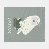 Hedwig With Letter Whimsical Drawing フリースブランケット (正面(横))