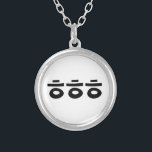 HEHEHE ㅎㅎㅎ韓国語 シルバープレートネックレス<br><div class="desc">heheheㅎㅎㅎは韓国のハングルで、lolやhehehe/hahaを意味する。Globe Trottersは、地球の特異な画像を専門のまわりにに扱っている。グリーティングカユニークード、はがき、ポスター、マウスパッドなど。</div>