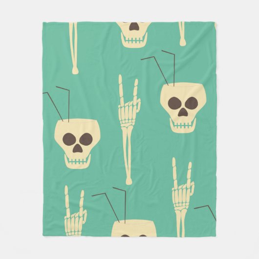 Hell party seamless pattern. Human skulls as goble フリースブランケット (正面)