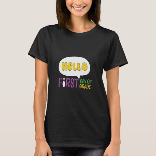 Helloグレードの初日先生 Tシャツ (正面)