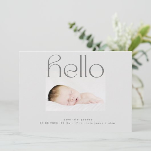 helloスクリプモダントシンプルグレイミニマル誕生 案内状 (スタンド正面)