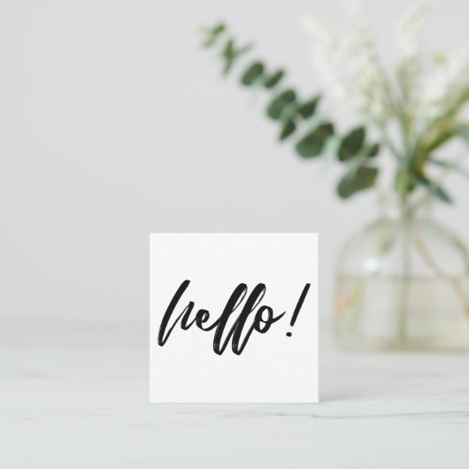 Hello ミニマル in Handwrite Script Black on White スクエア名刺 (スタンド正面)