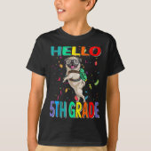 Hello 5年生のPug Dog Tシャツ (正面)