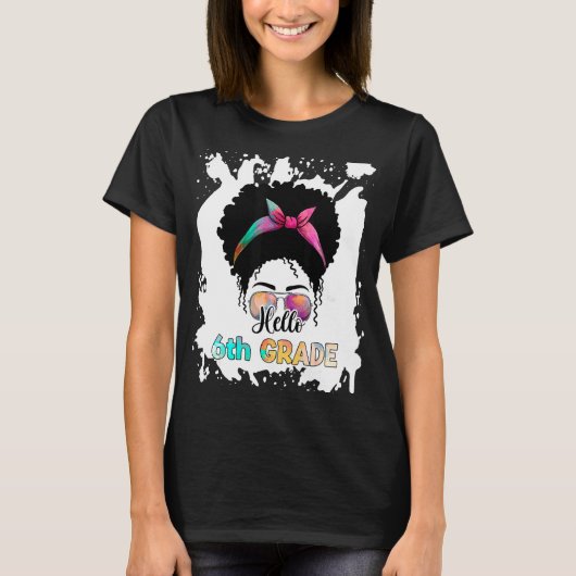Hello 6年生Afro Messy Bun先生Back To Sc Tシャツ (正面)