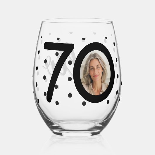 Hello 70白黒ドットカスタムフォト誕生日 ステムなしワイングラス (裏面)