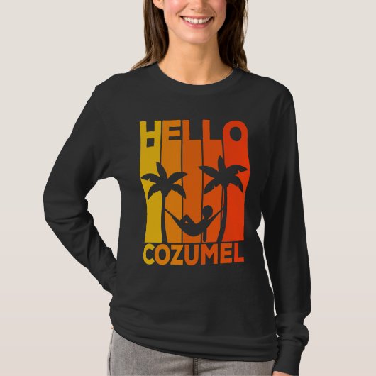 Hello Cozumel Island Vacation Sunset Tシャツ (正面)