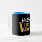 Hello First Grade Team 1st Grade Back to School ツートーンマグカップ (正面左)