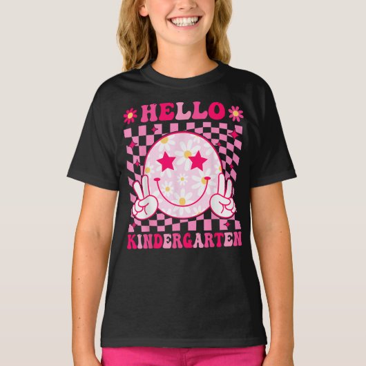 Hello Kindergarten - Back To School Groovy Tシャツ (正面)