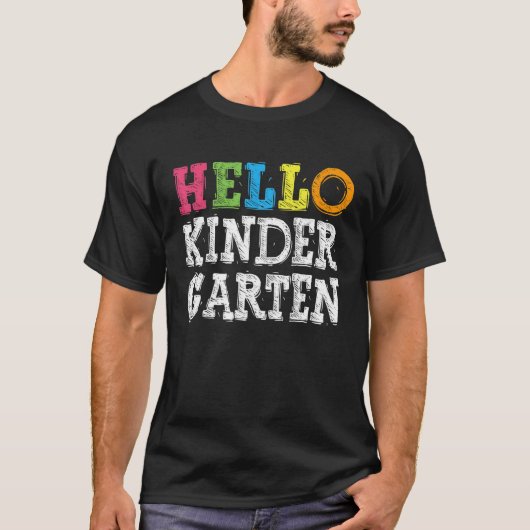 Hello Kindergarten Back To School Tシャツ (正面)