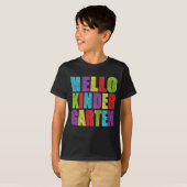 Hello Kindergaten – 幼稚園1日目 Tシャツ (正面フル)