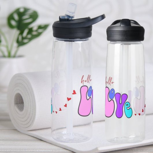 "Hello Love"レトロ70のスタイルフォント赤いハート ウォーターボトル