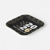 Hello New Year Black金ゴールドモダンカスタム年名 ペーパープレート (傾斜あり)