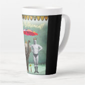 Hello Retirementヴィンテージストロングマン カフェラテマグ (右アングル)