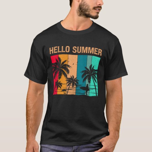 Hello Summer  Sun Sea and Sand  Summer Surfing Vac Tシャツ (正面)