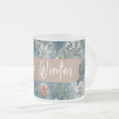 Hello Winter Pines & Flowers フロストグラスマグカップ (正面右)