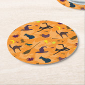 Hello Witch – シームレスなハロウィーンパターン。 ラウンドペーパーコースター (アングル)