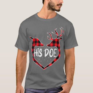 Her Buck His Doe Reindeer Xmas Pajamas Matching Co Tシャツ