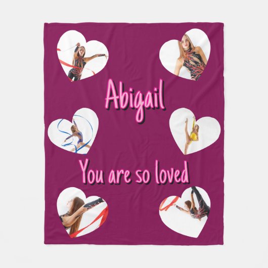Her Valentine’s Day 6 Heart Shaped Photos Collage フリースブランケット (正面)