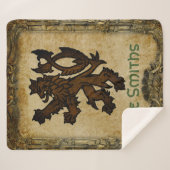 Heraldic手がつけられないライオンのカスタム シェルパブランケット (正面(横))