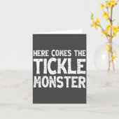 Here Comes The Tickle Monster Funny Tickling Laugh カード (黄色い花)