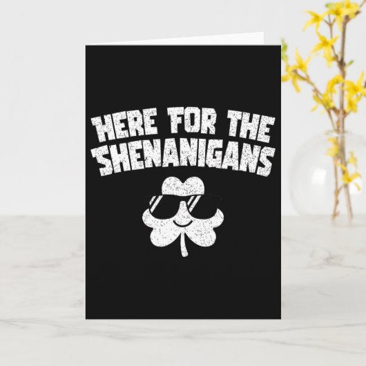 Here For Shenanigans Funny St Patricks Day Men Wom カード (黄色い花)